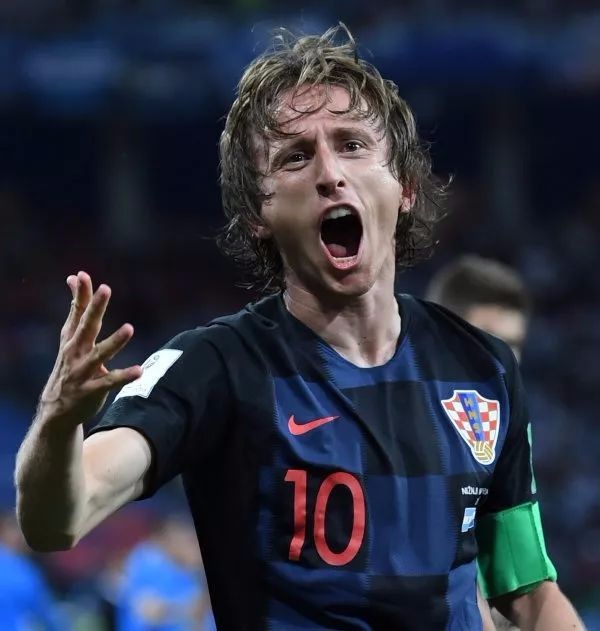 里尔老板：乔纳森不是典型9号球员，预料到他会遇到一些困难